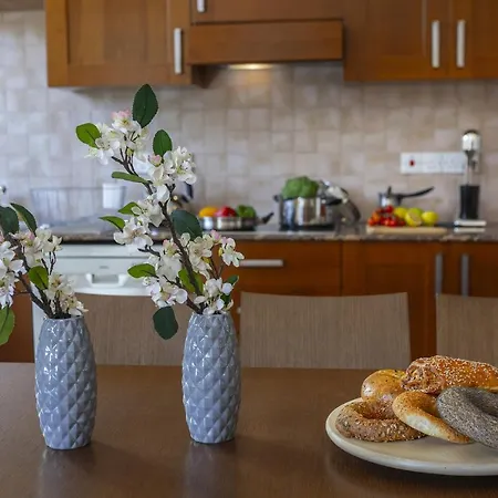 Βίλα Anthea 12 *