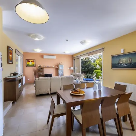 Anthea 12 Villa *