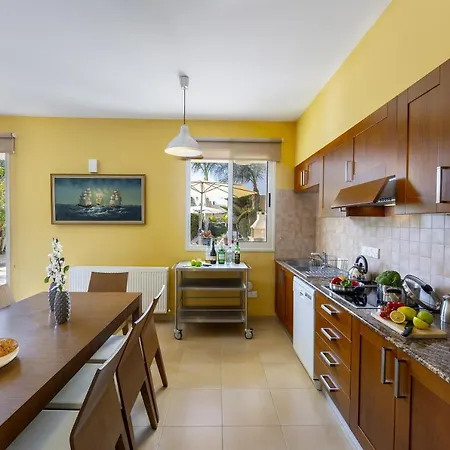 Villa Anthea 12 *