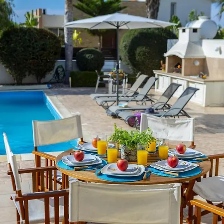 Anthea 12 Villa