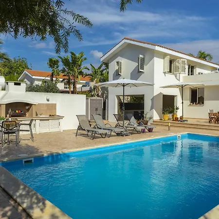 Anthea 12 Villa